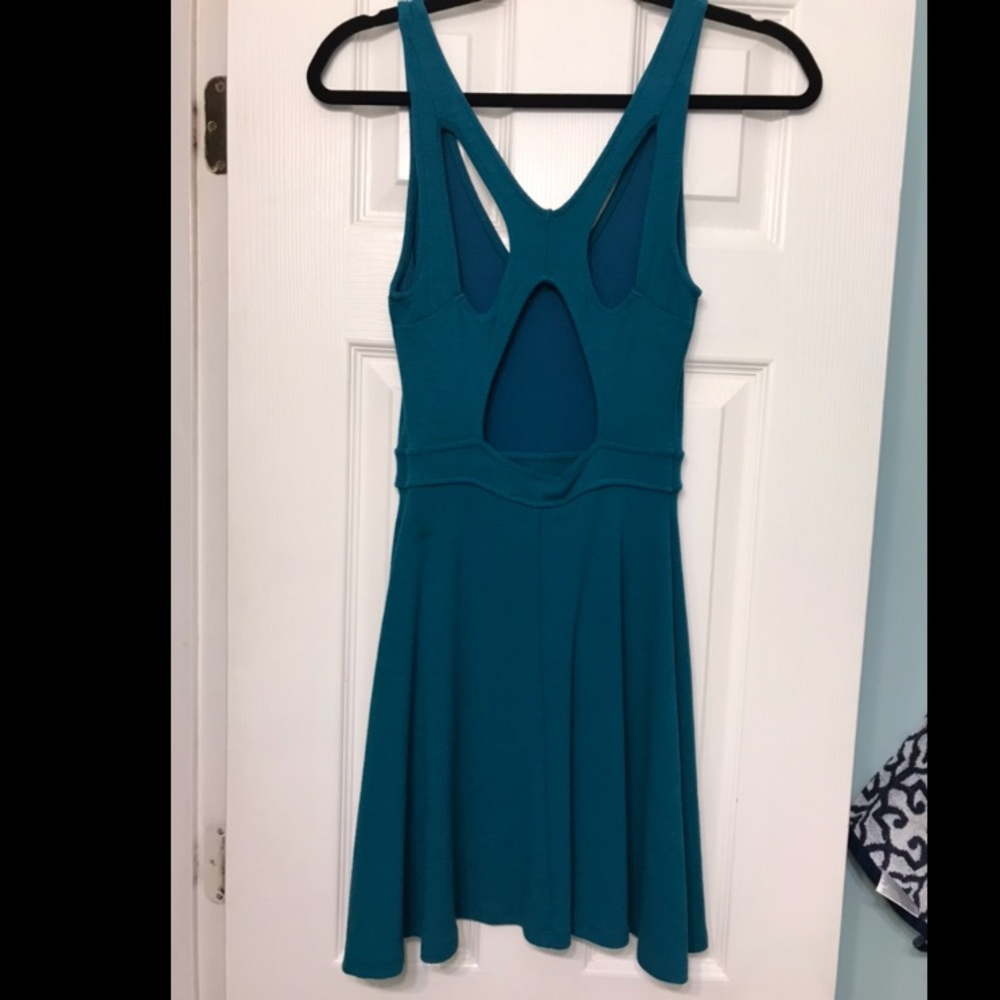 Dress - Picture 2 of 2